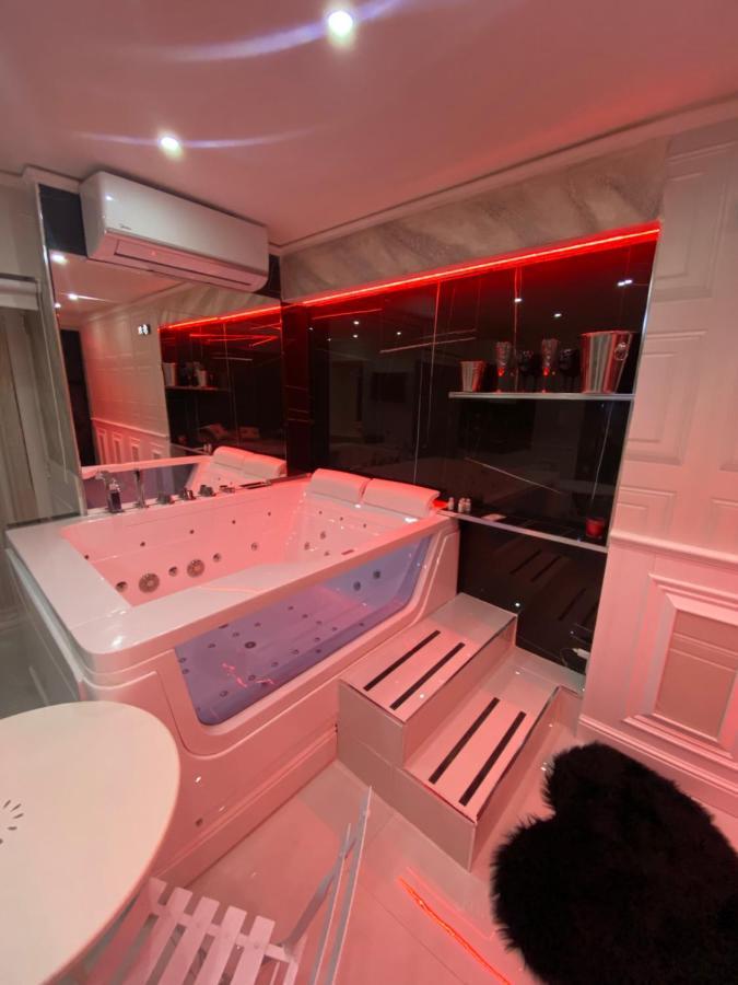 Samm B&B Porta San Gennaro Napoli Eksteriør billede